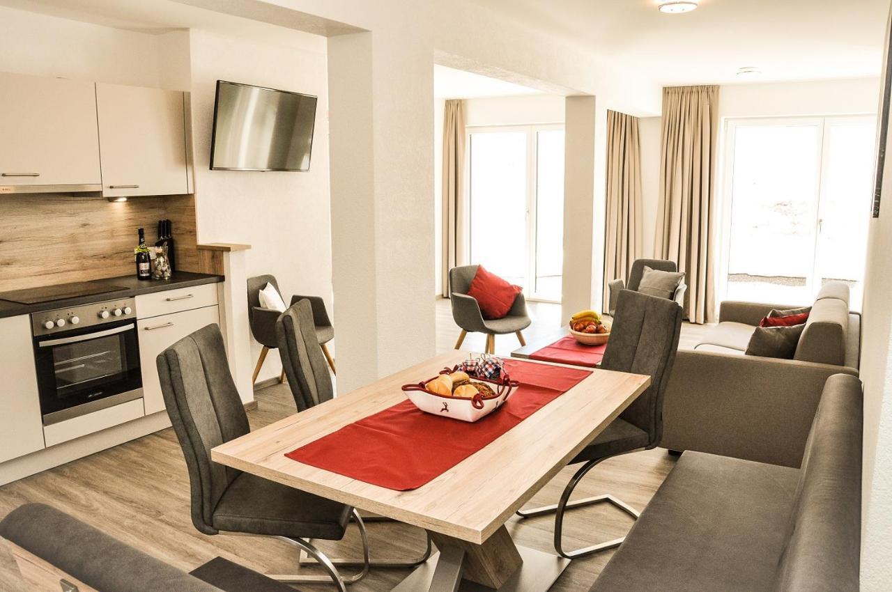Apart-Wolf-Arlberg Warth  Luaran gambar
